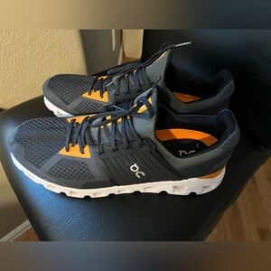 On Cloud Swift Men’s Running Shoes